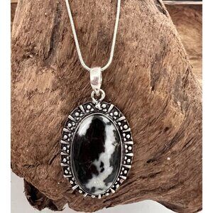925 Sterling Silver White buffalo Turquoise Necklace Womens Gemstone Jewelry
